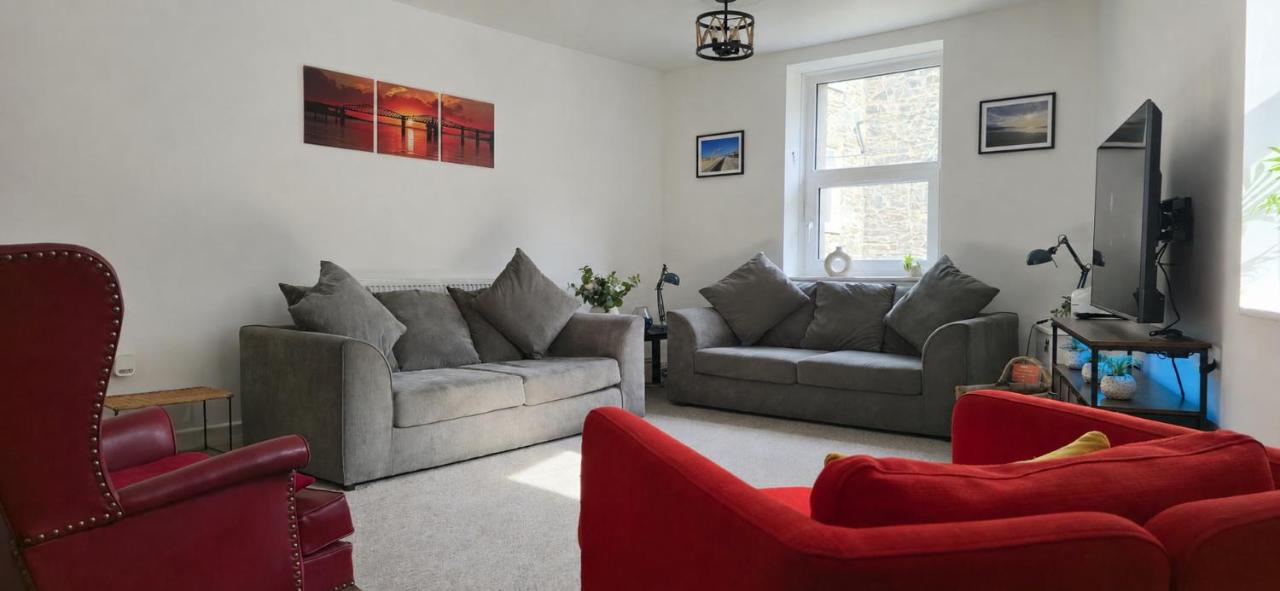 Marine Cottage, family & pet friendly, relaxing & spacious, where the sun, sea and sand meets walks and adventure in Barmouth - Chambres d'hôtes Barmouth