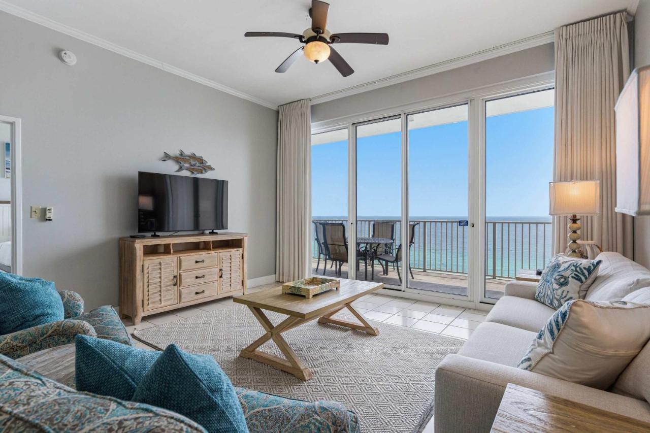 Gulf-Front Condo with Pools and Gym - B&B Destin