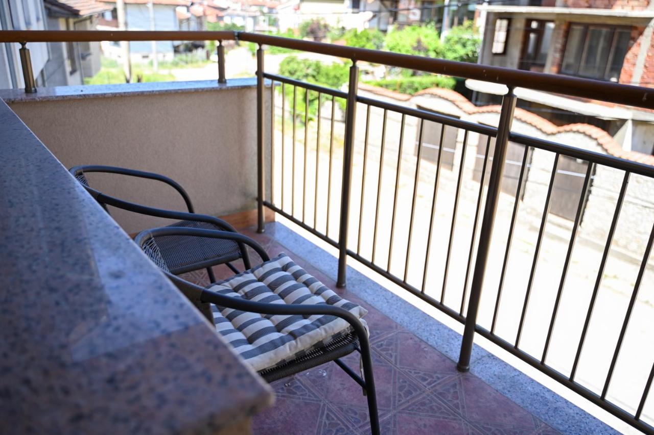 Doppelzimmer mit Balkon (2 Erwachsene + 1 Kind)