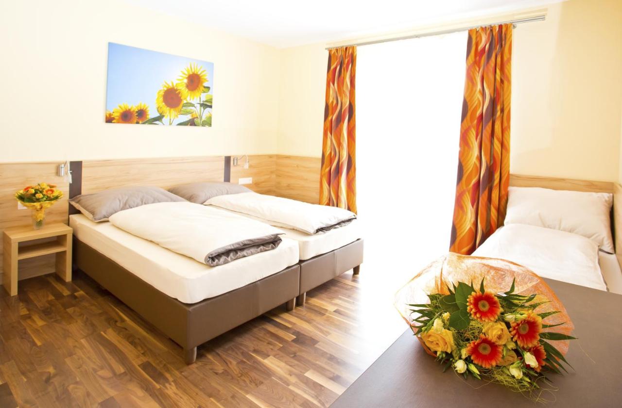 Chambre Triple avec Salle de Bains Privative