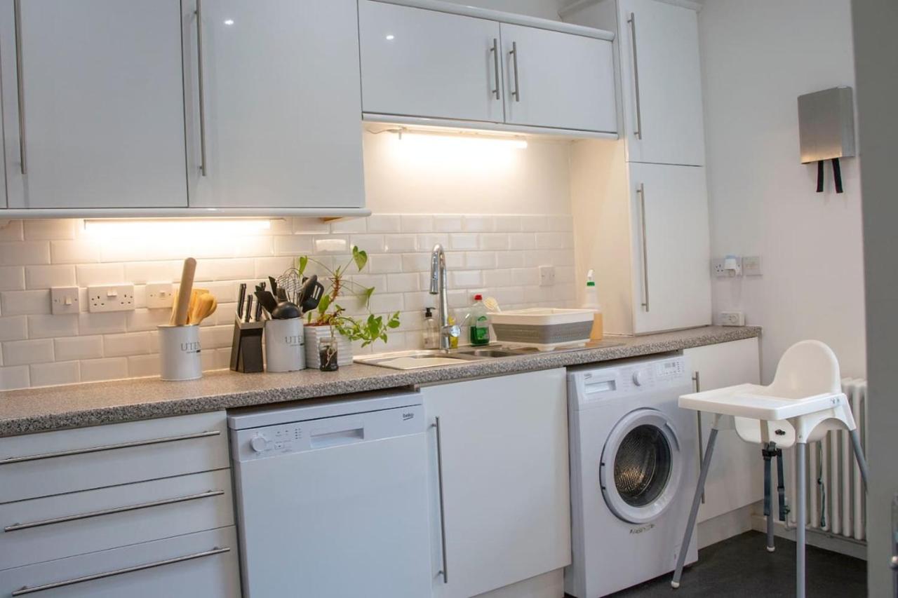 Malvern Hills 3-Bed Retreat, Sleeps 8, Free Park - B&B Great Malvern