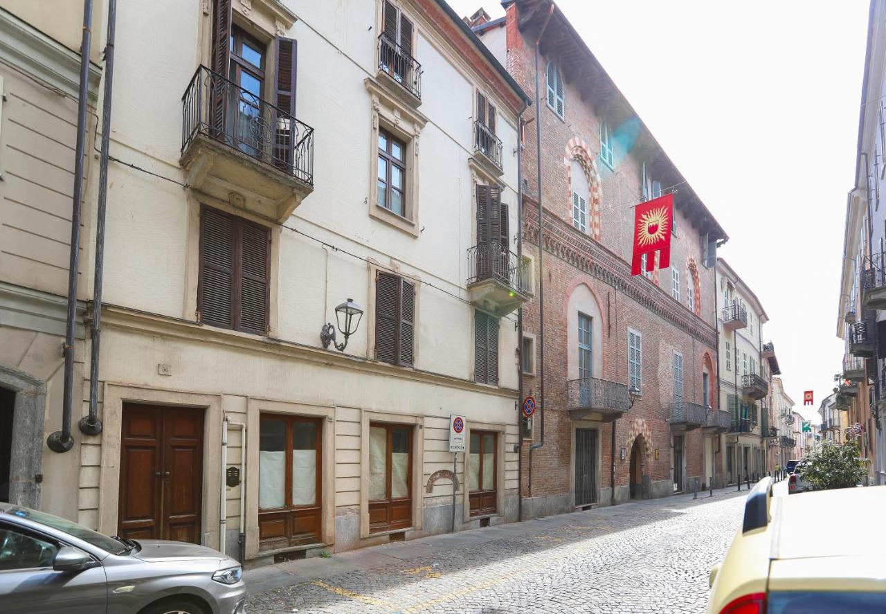 Casa Astoria Wi-Fi, air conditioning, historic center - B&B Asti