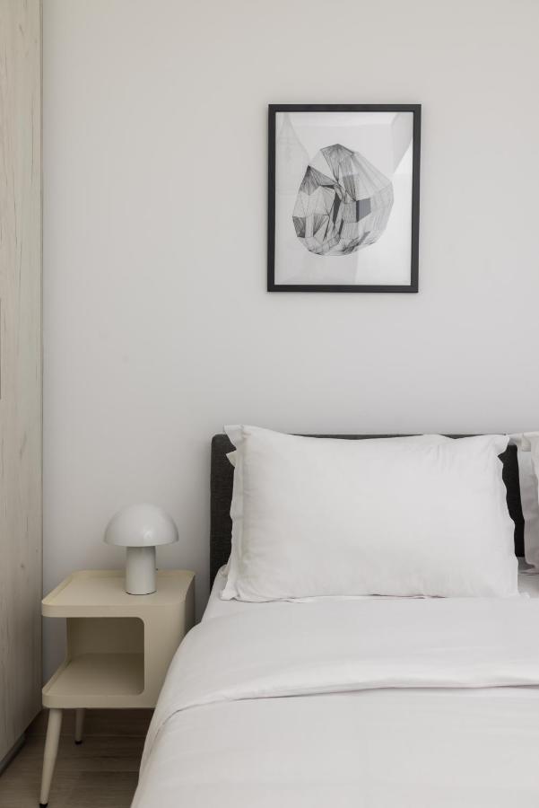 One-Bedroom Apartment with Balcony