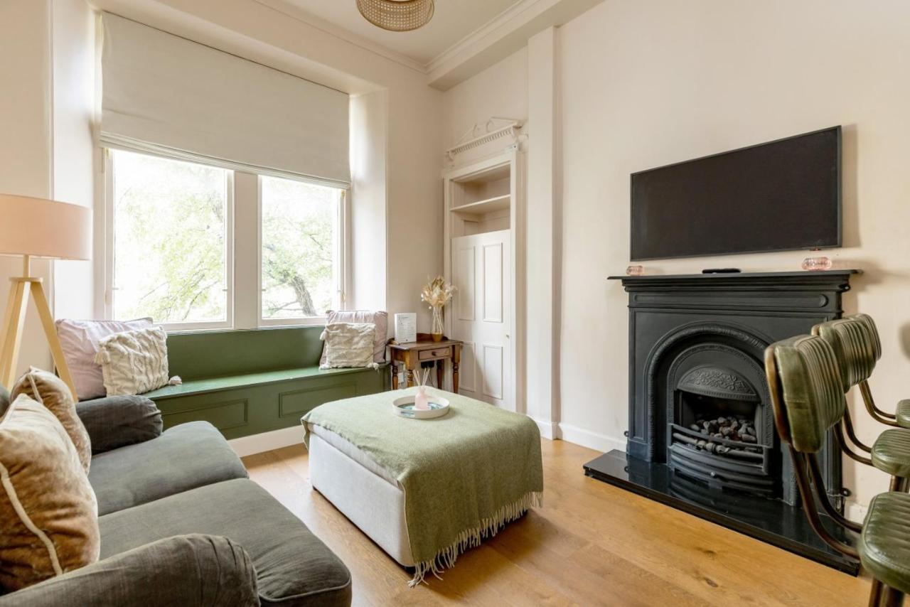 Stockbridge Little Gem, Central, Sleeps 3 - B&B Edinburgh