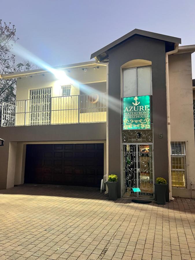 Azure Waterfront Guesthouse - B&B Hartbeespoort