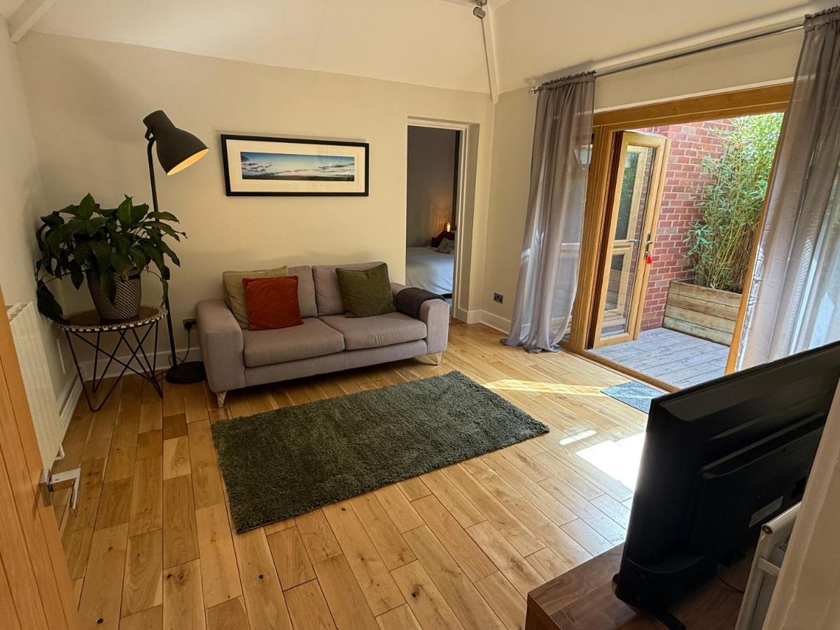 Parchment Lodge - B&B Lichfield