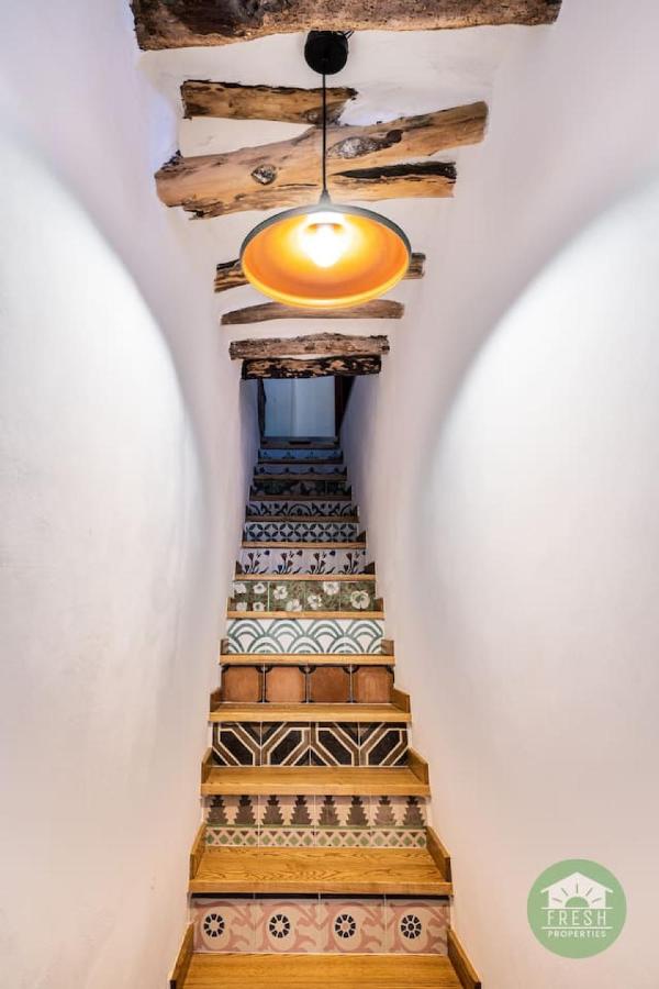 Charming Townhouse in a Whitewashed Village - B&B Sorvilán