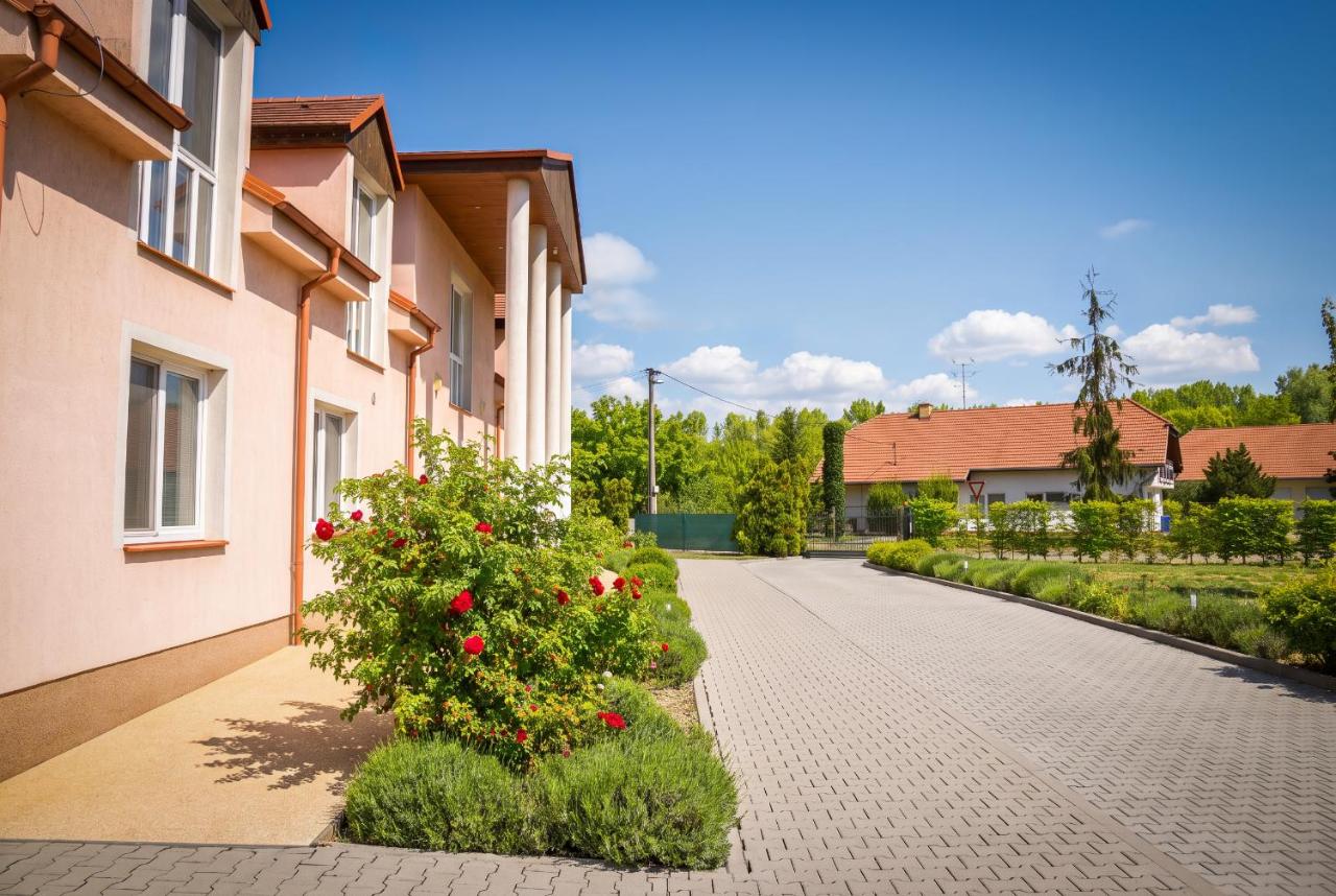 Moravian Garden House Novosedly Adults Only - Chambres d'hôtes Novosedly