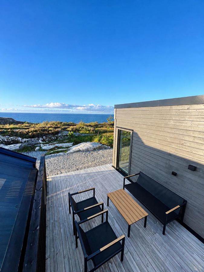 New architecturally designed atrium house with stunning view - Chambres d'hôtes Kristiansund