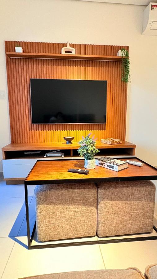 Premium Apartment with Pool & Parking - Bed and Breakfast Asunción
