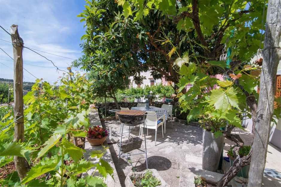 Apartments in Veli Losinj 33624 - Ferienwohnung Veli Lošinj