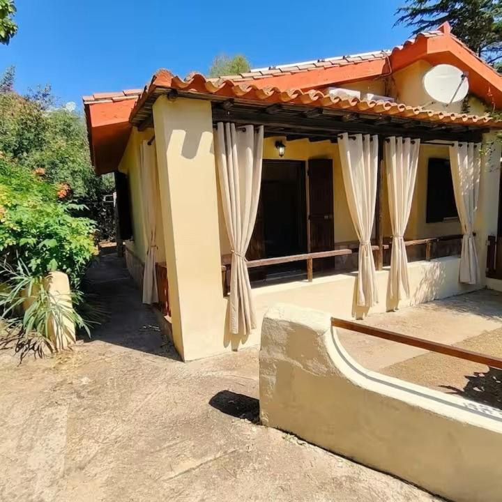 Villa with garden 500 meters from Monte Nai Beach - Ferienwohnung Costa Rei