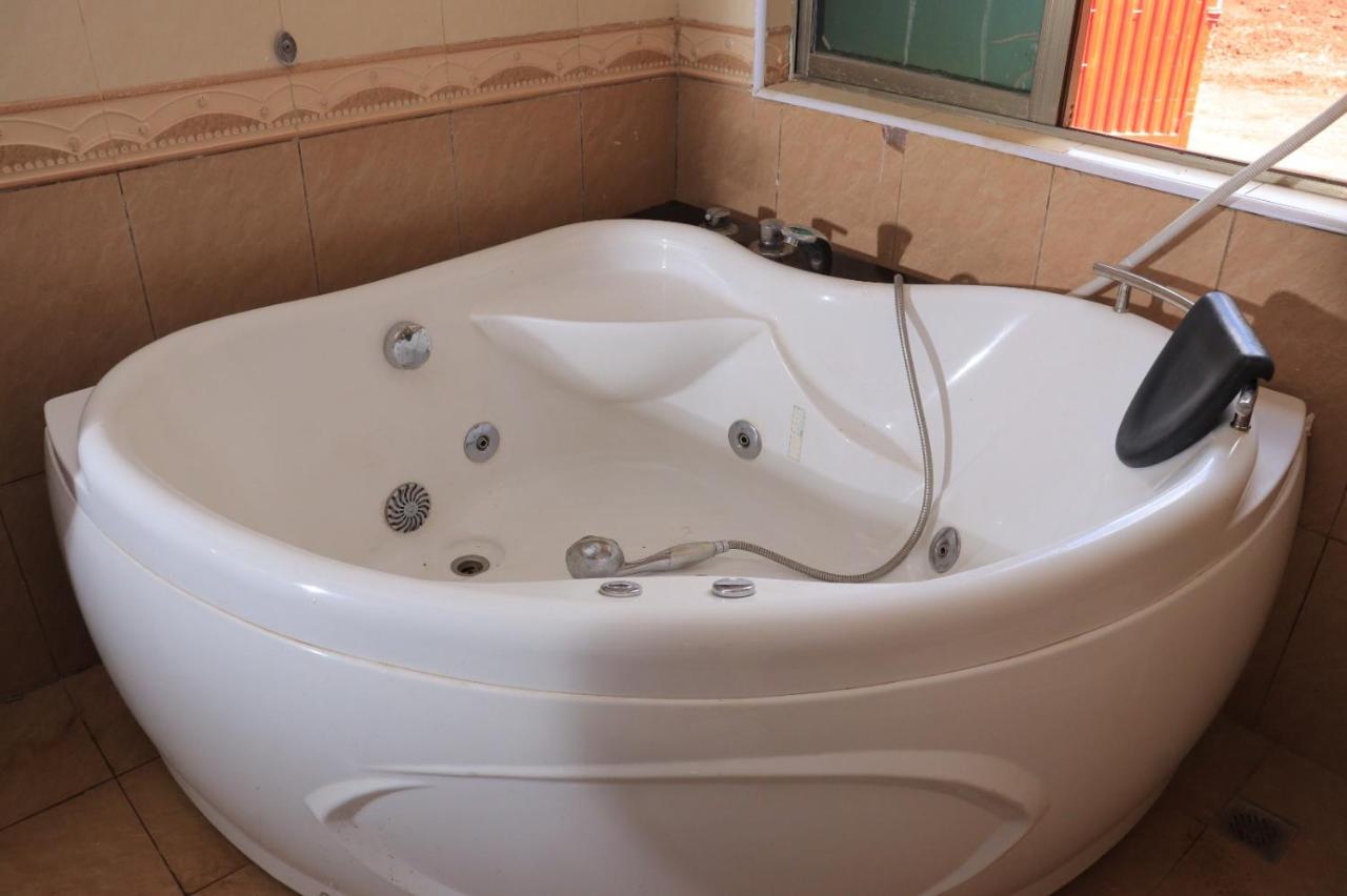 Studio Apartments Bed & Breakfast - Chambres d'hôtes Kiambu