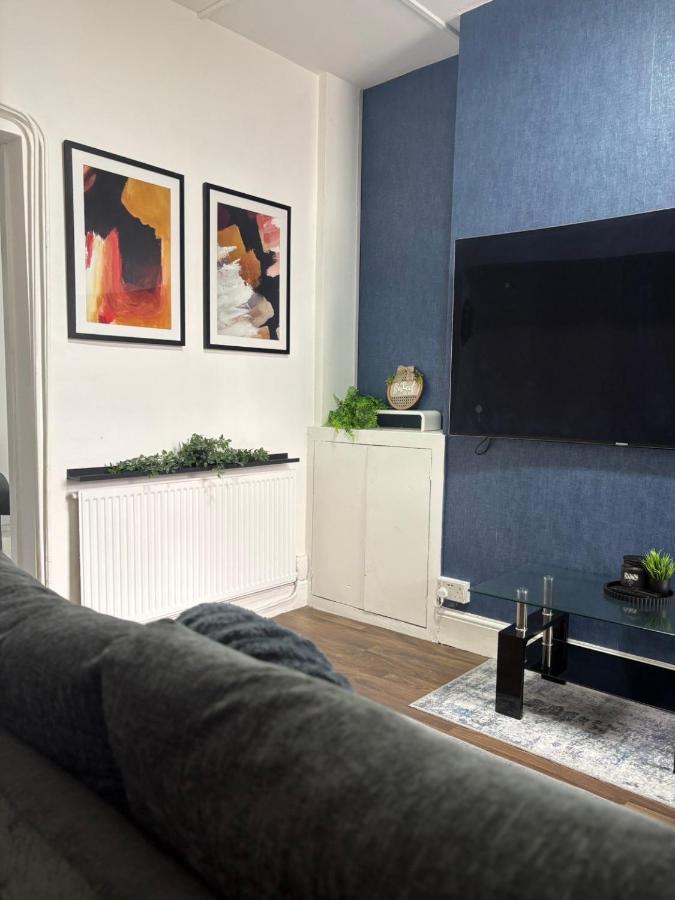 Cardiff Central Spacious 1BR Ground Floor Flat With Garden - B&B Cardiff