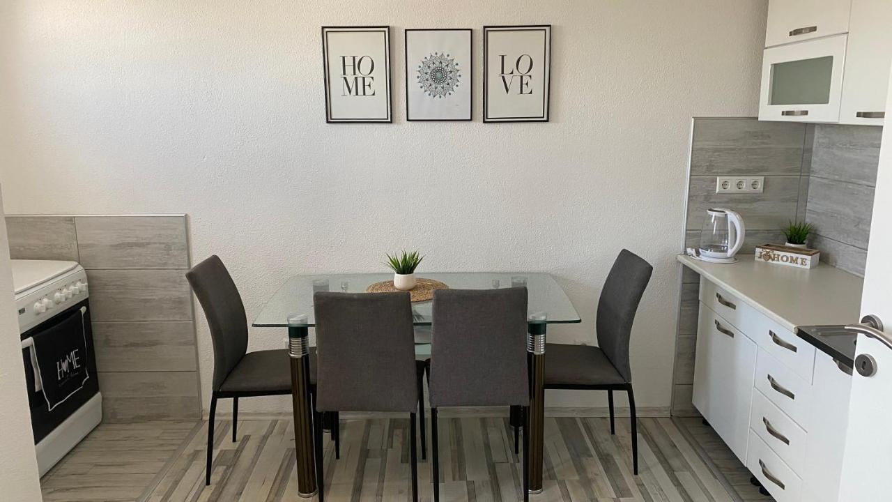 Apartman Dina - B&B Sanski Most