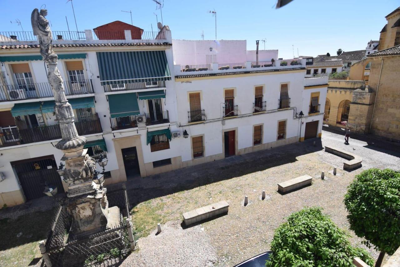 Ático Aguayos con terraza y cuatro dormitorios. - Bed and Breakfast Córdoba