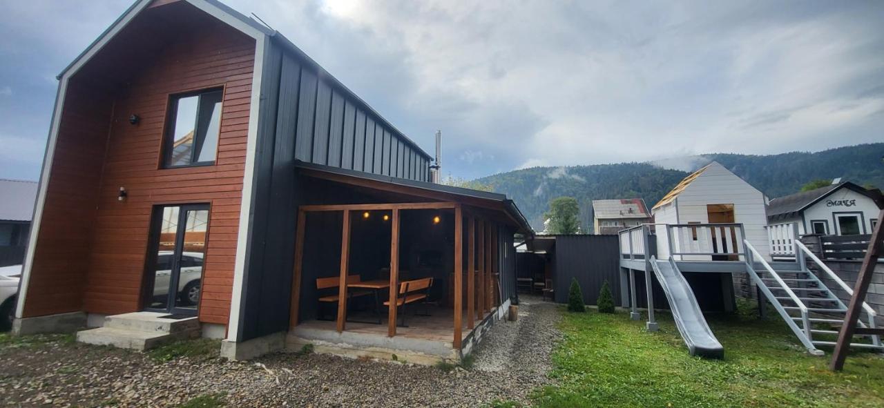 Barnhouse new - Chambres d'hôtes Mykulychyn