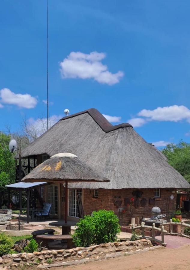 Buffalo Chalets - B&B Marloth Park