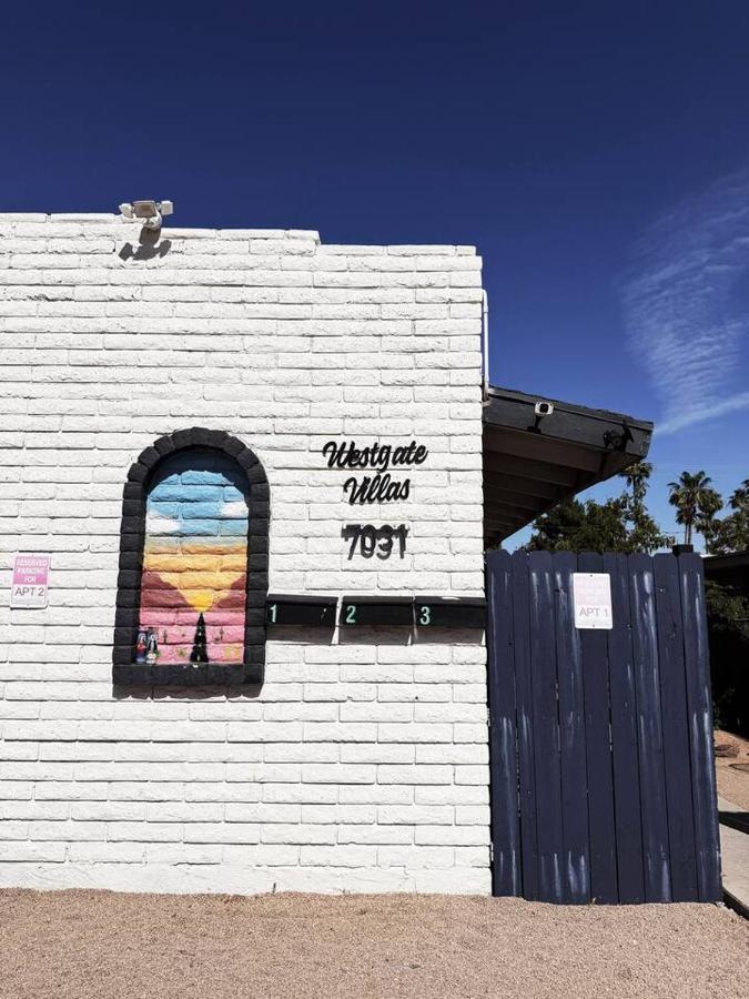 Cozy 2BR Near Westgate & Stadium, Pet Friendly V2 - B&B Glendale