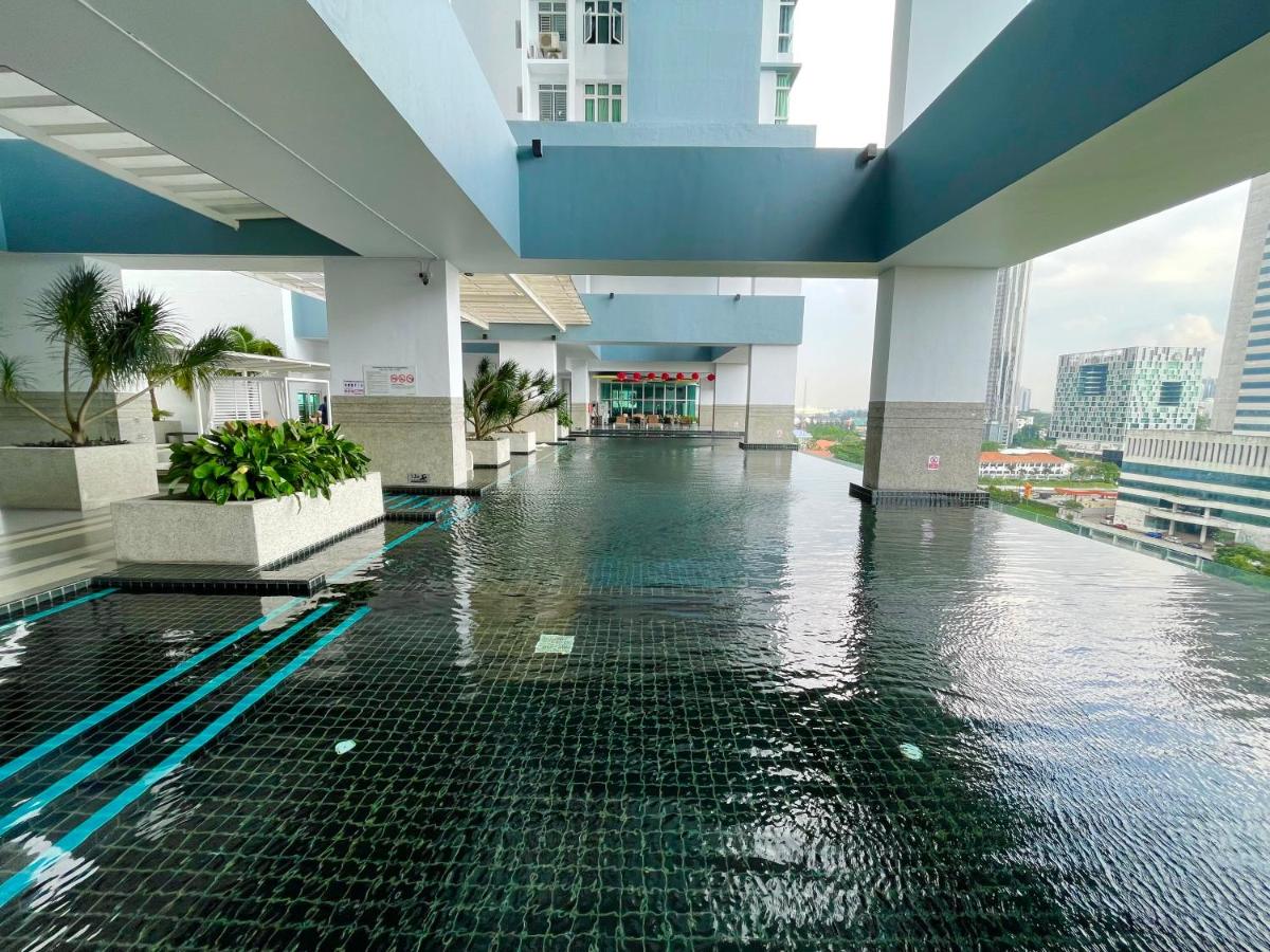 Twin Galaxy Modern Suite@JB KSL/MidValley - B&B Johor Bahru