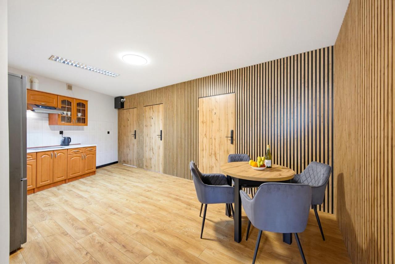 Apartament Sułtan-110m2-5 pokoi-2 łazienki-12 łóżek - Ferienwohnung Rybnik
