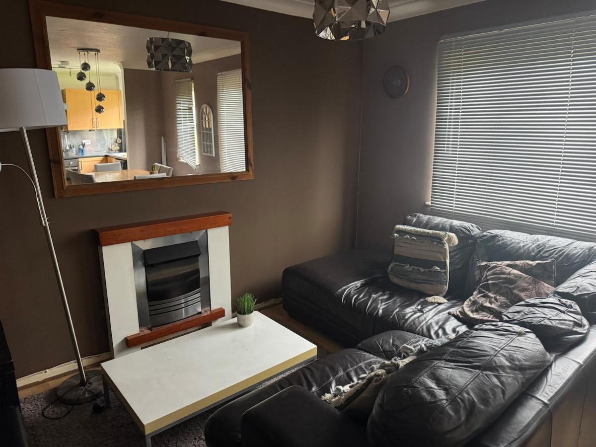 Stylish 2-Bed Apt, Great East London Location - Chambres d'hôtes Londres