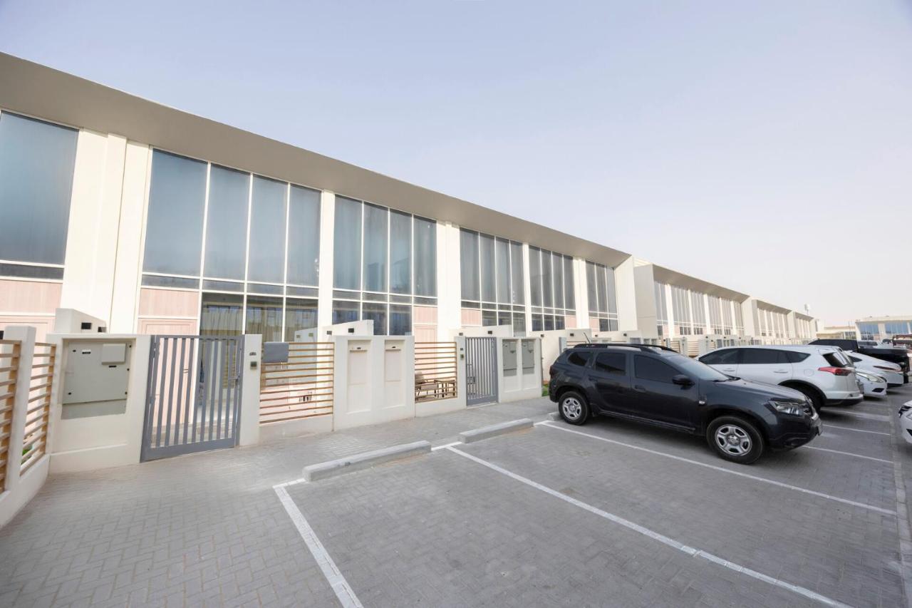 Bloomfields Executive 1br @ Rukan - Chambres d'hôtes Dubaï