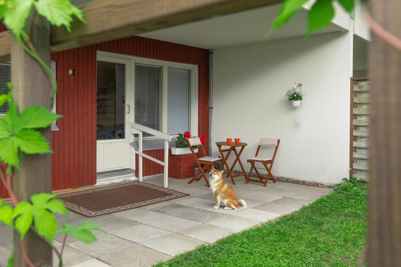 Two-room apartment in Kirkkonummi center with private entrance - B&B Kirkkonummi