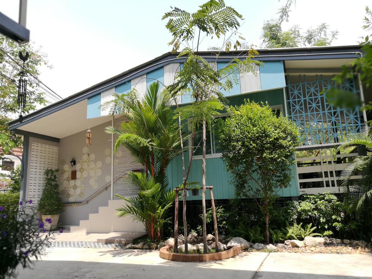 Deluxe Bungalow