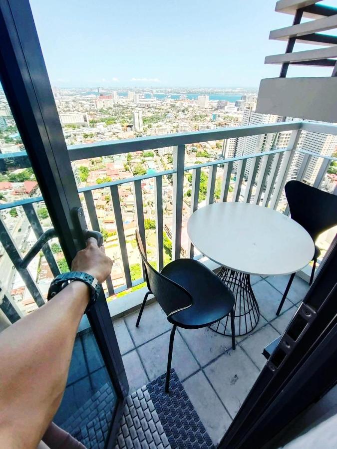 mrbed 1Bedroom with BALCONY I CCLEX VIEW-HORIZONS 101 - Bed and Breakfast Cebu City