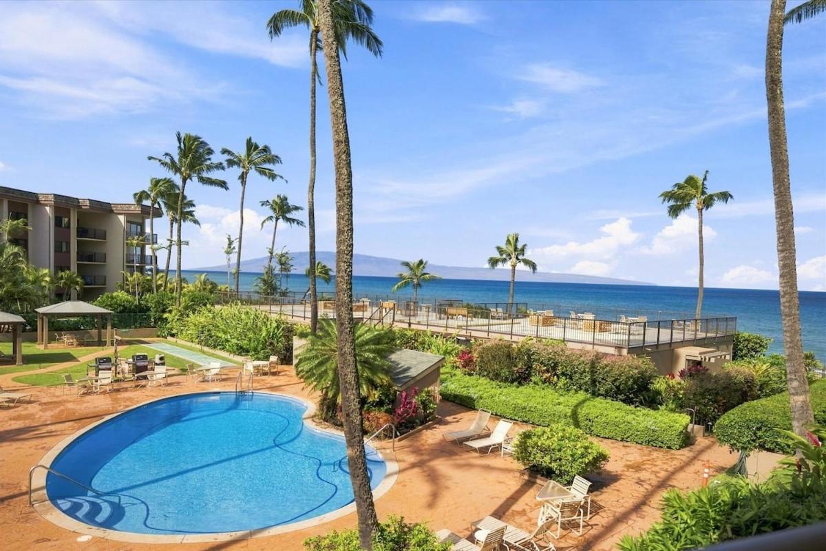 Hale Ono Loa 203- Oceanfront condo, great value, walk to everything - B&B Lahaina