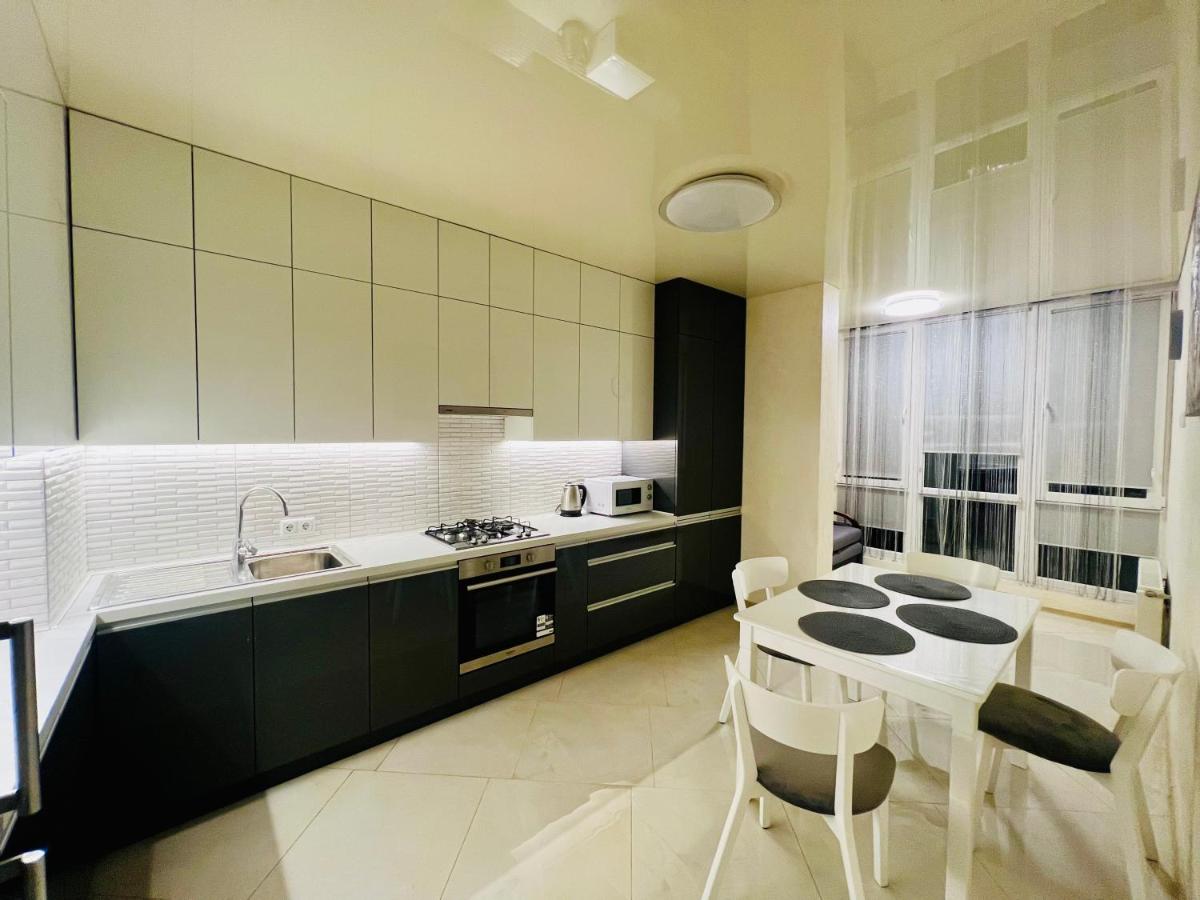 Shevchenka 60 Semitsvit Apartments - B&B Lviv