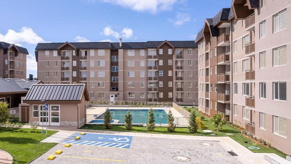 Caiquen Lotus Villarrica Estacionamiento Piscina damos factura - Chambres d'hôtes Villarrica