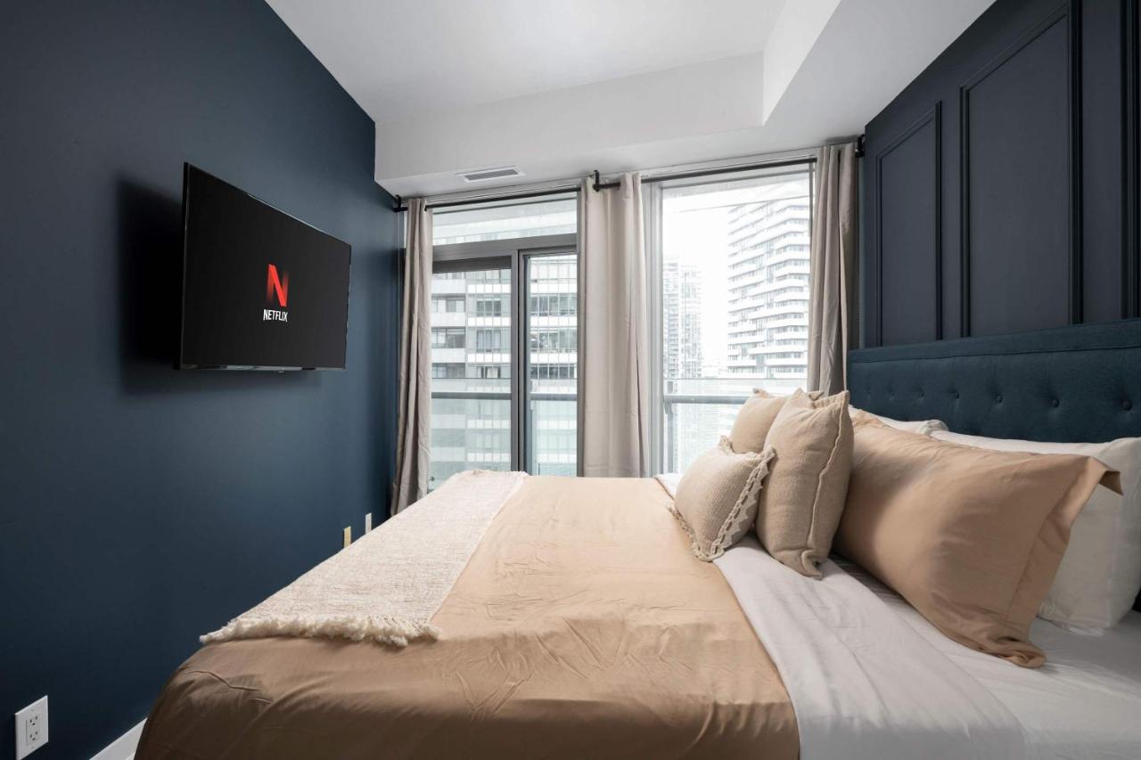 Spacious Downtown 3BR - Steps to CN Tower & Arena - Ferienwohnung Toronto
