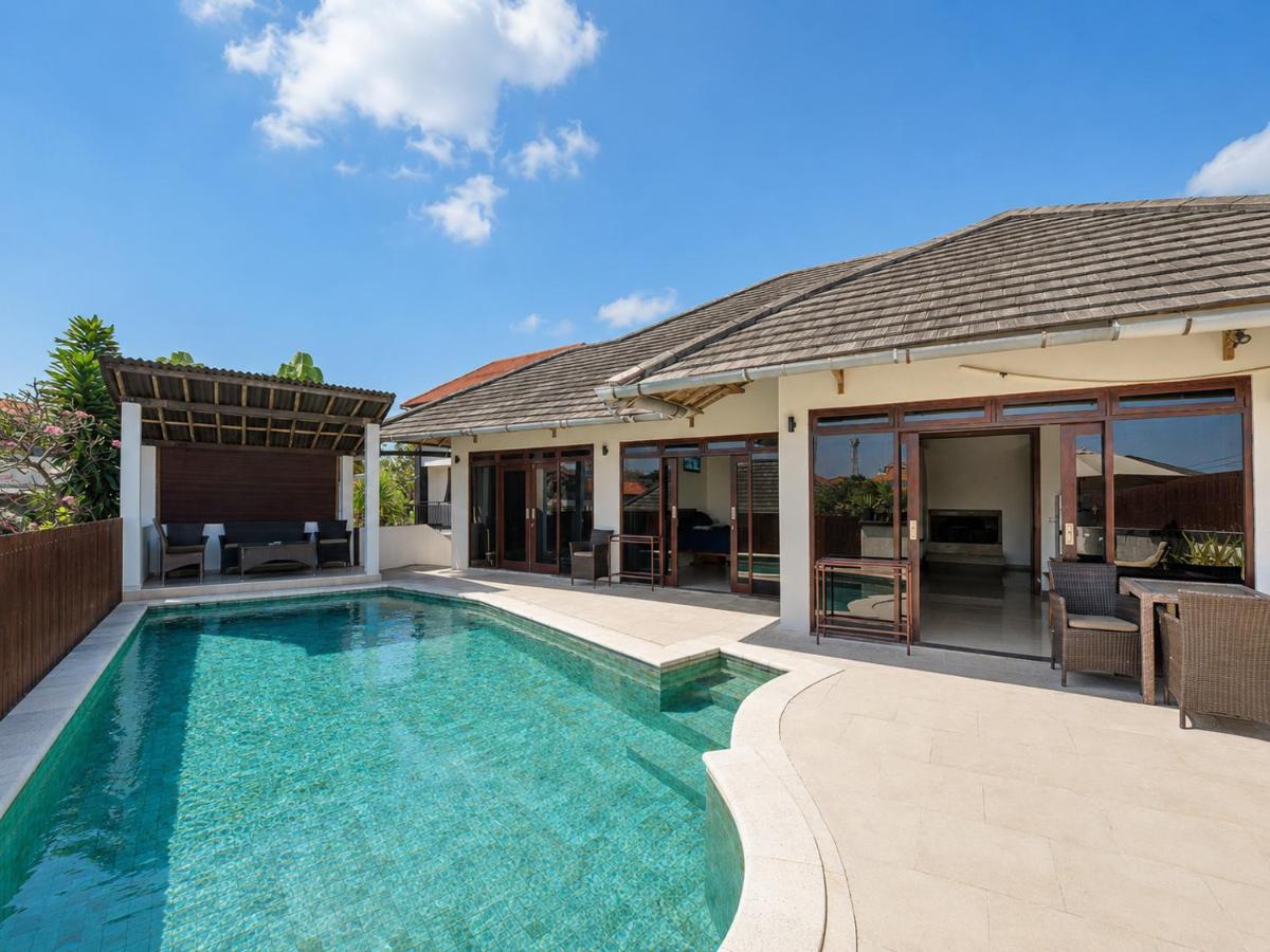 Surf Bali Villa - Bed and Breakfast Uluwatu