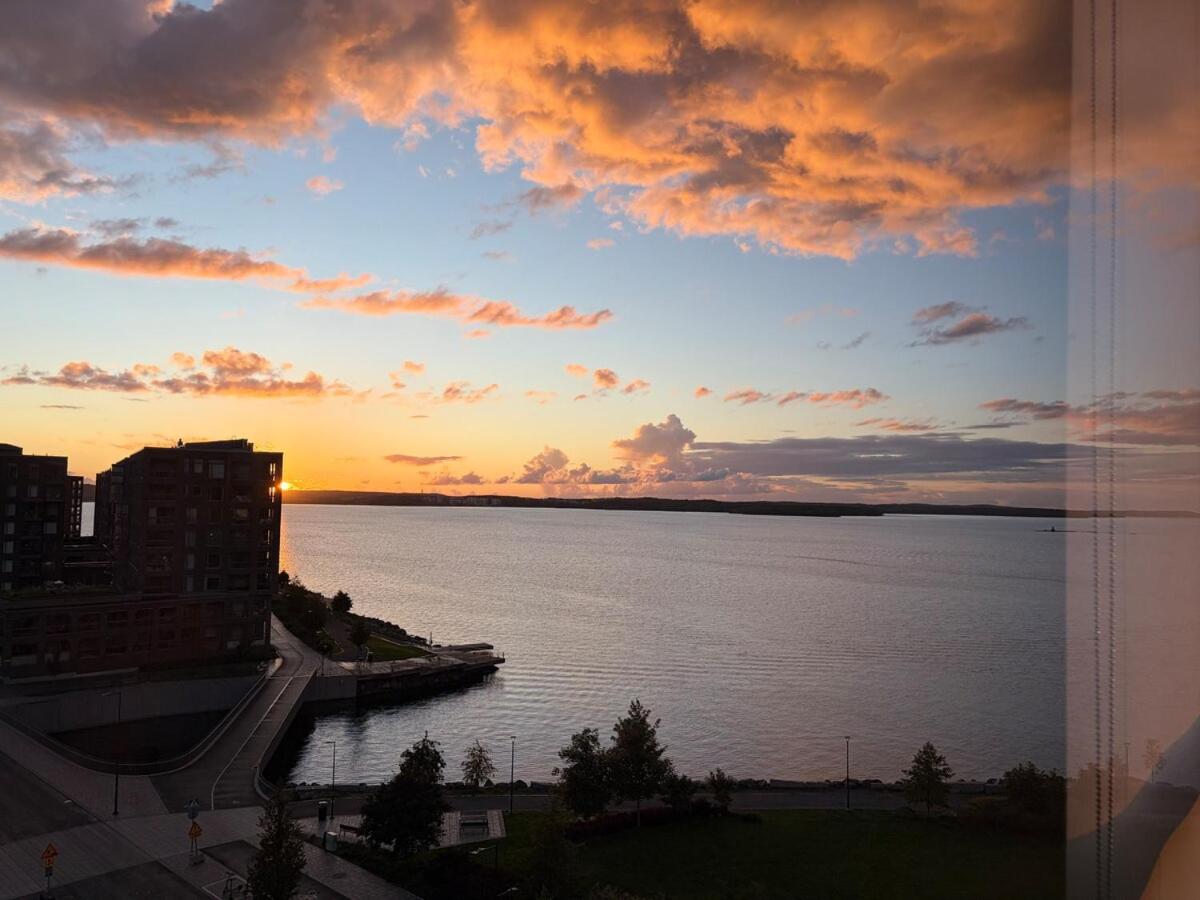 Stunning 8-story apartment with a view of Lake Näsijärvi - B&B Tampere