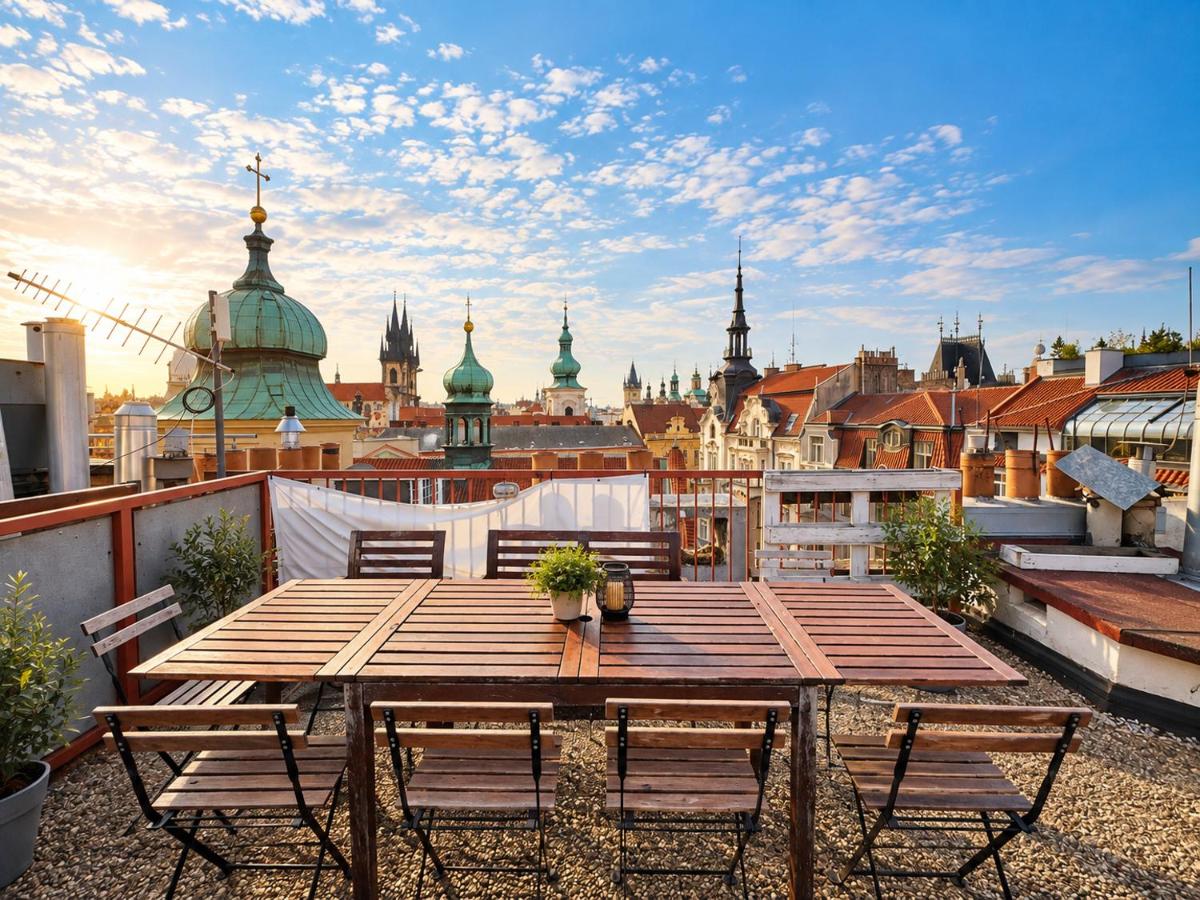 Roof Apartments and Parking Assistance - Ferienwohnung Prag