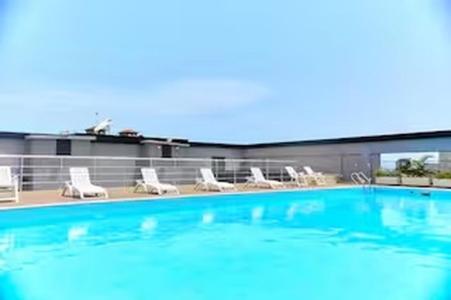 Luxury 1BR| Rooftop Pool · 24/7 Power · City Views - B&B Accra