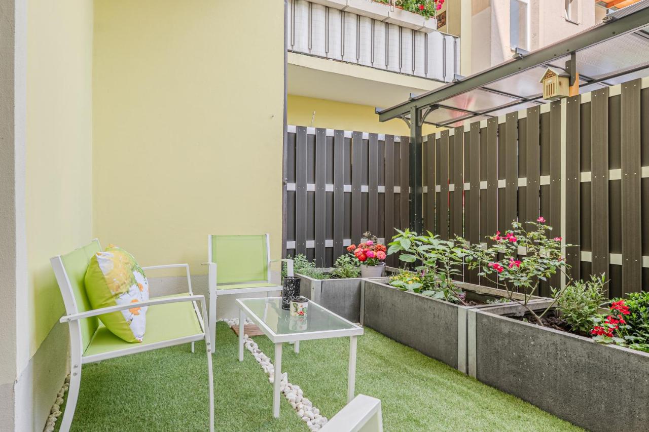 Humboldt Moments - nahe Bahnhof, Terrasse, Parkplätze an der Straße, Familien - B&B Freiberg