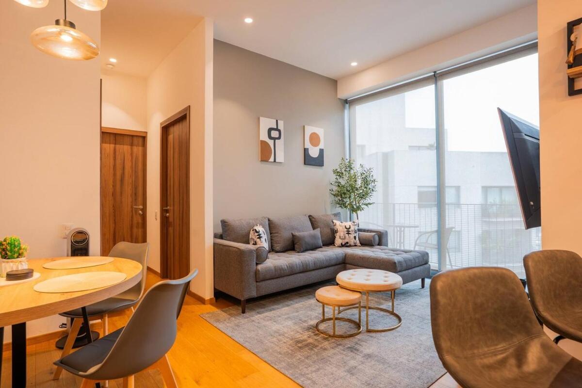 Stylish PH in Condesa with Pool Gym and Coworking - Ferienwohnung Mexiko-Stadt