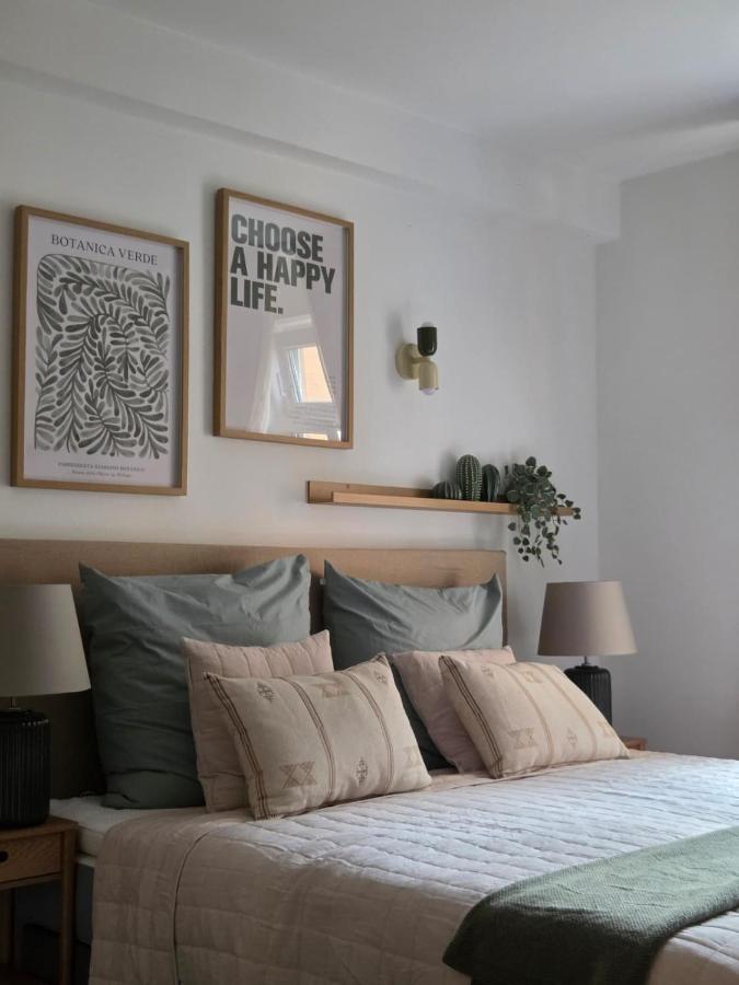 Ruhiges Design Apartment im Herzen der Neustadt - Bed and Breakfast Dresden