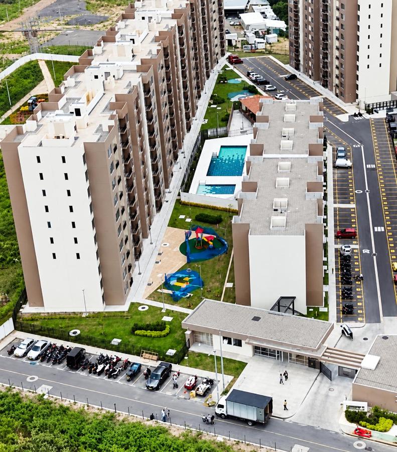 Apartamento con piscina y parqueadero, Ambiente Familiar - B&B Villavicencio
