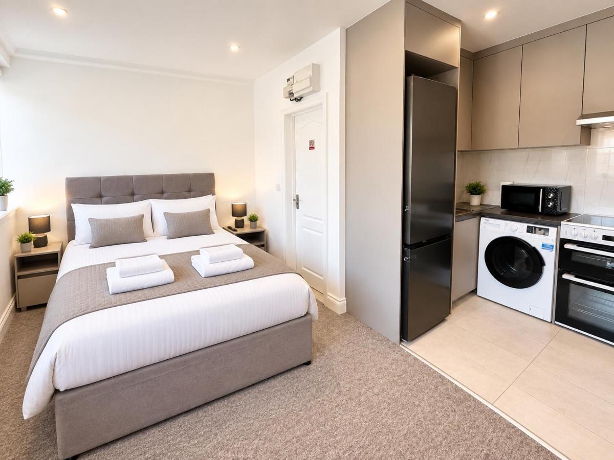 Spectacular Modern, Private Apartment,15 Mins To Central London - Chambres d'hôtes Hendon