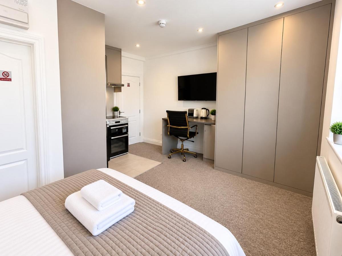 Spectacular Modern, Private Apartment,15 Mins To Central London - Chambres d'hôtes Hendon
