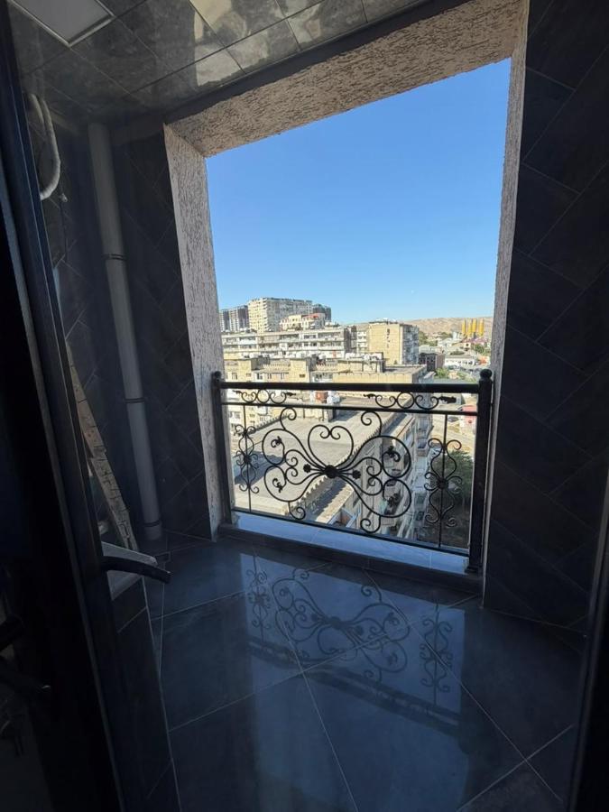 Baku Apartment with Balcony - B&B Baku