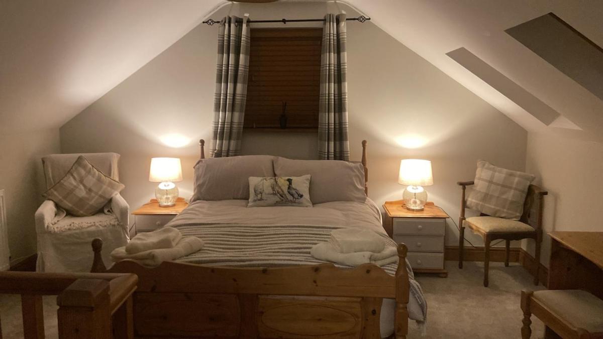 The Boot Room at The Stables - Bed and Breakfast Wick