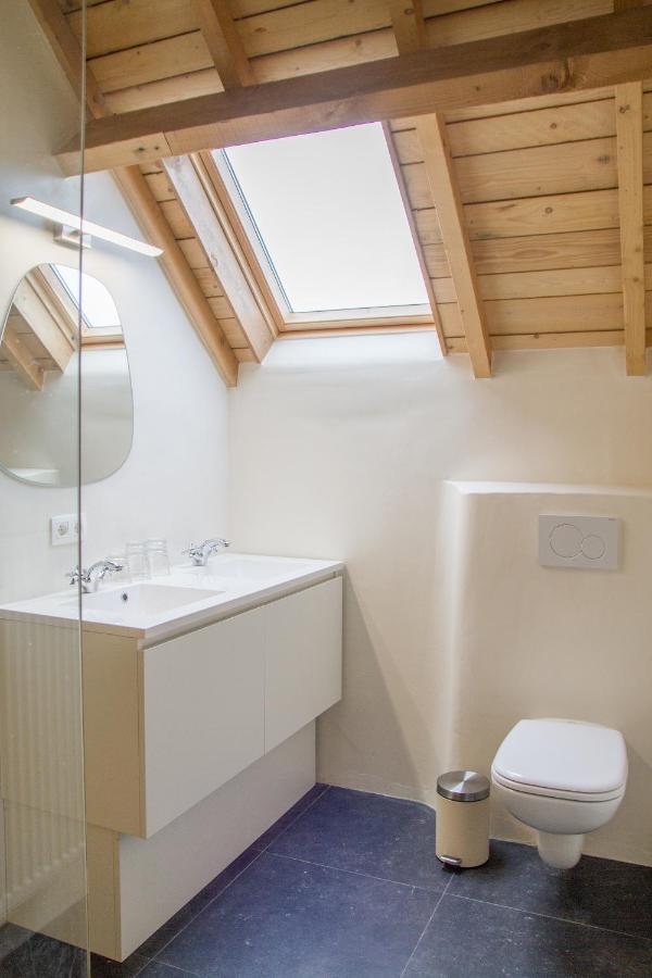 Two-Bedroom House (5 Adults)