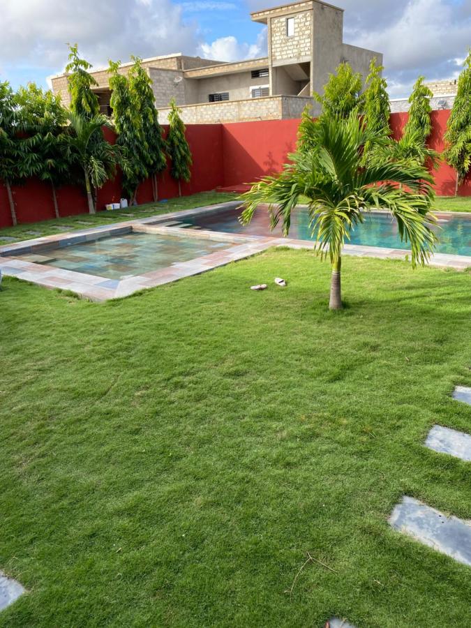 mini studio piscine jardin privé - B&B Ngaparou