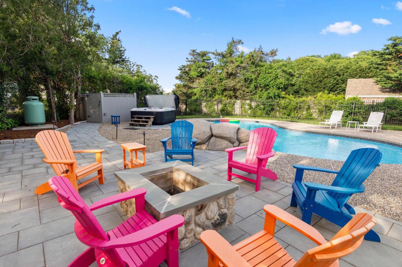 Water Views Private Pool Access to Cove - B&B Town House