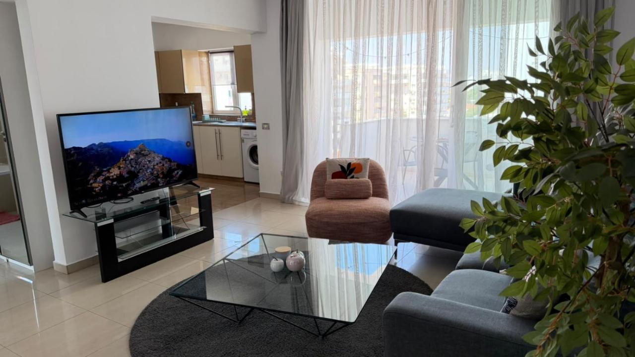 Actaion Blue 2BR apartment - B&B Lárnaca
